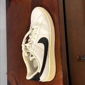 Nike White and Black Casual Sneaker